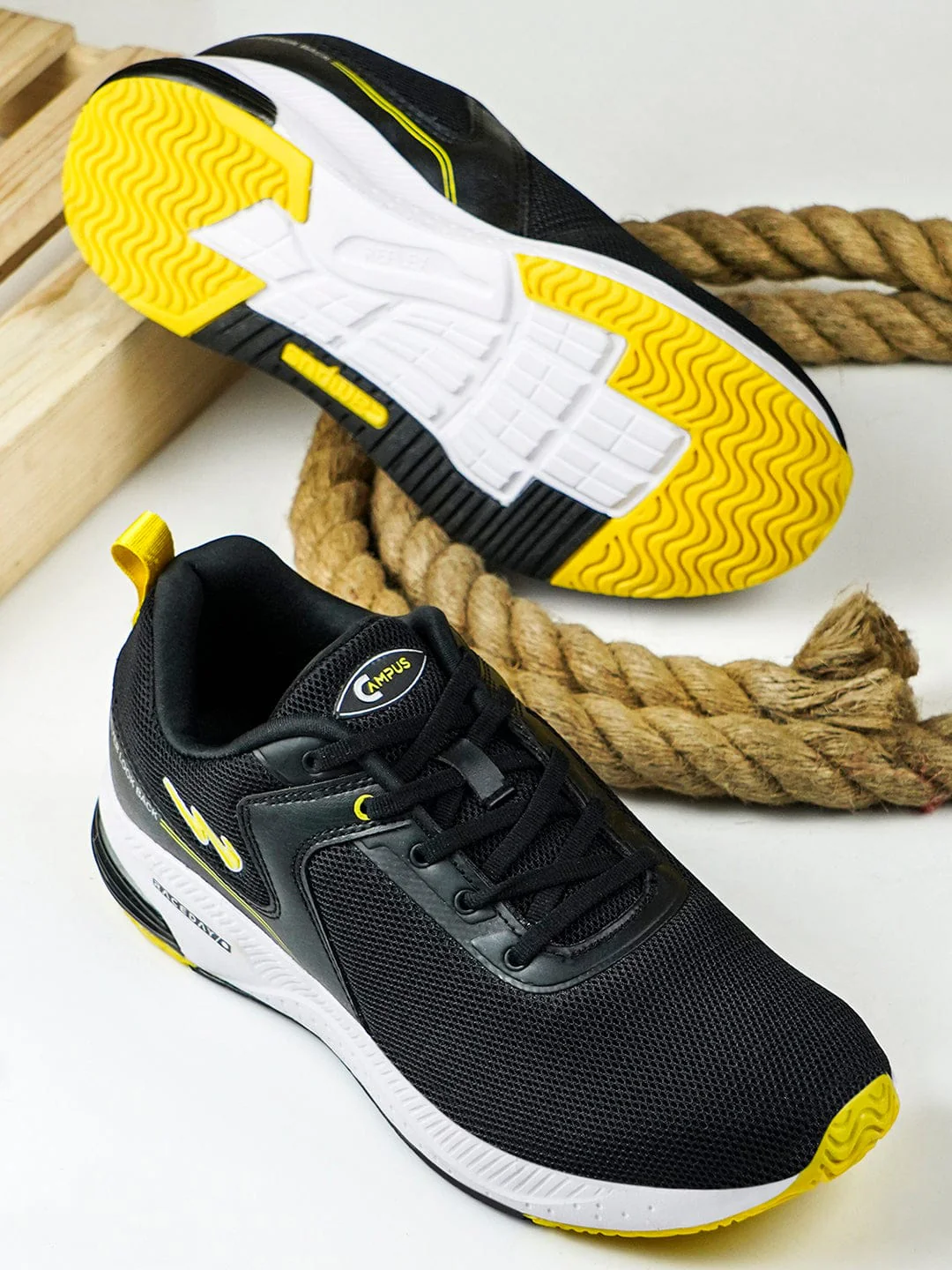 CAMP-SLASHER Black Men's Running Shoes - Image 5