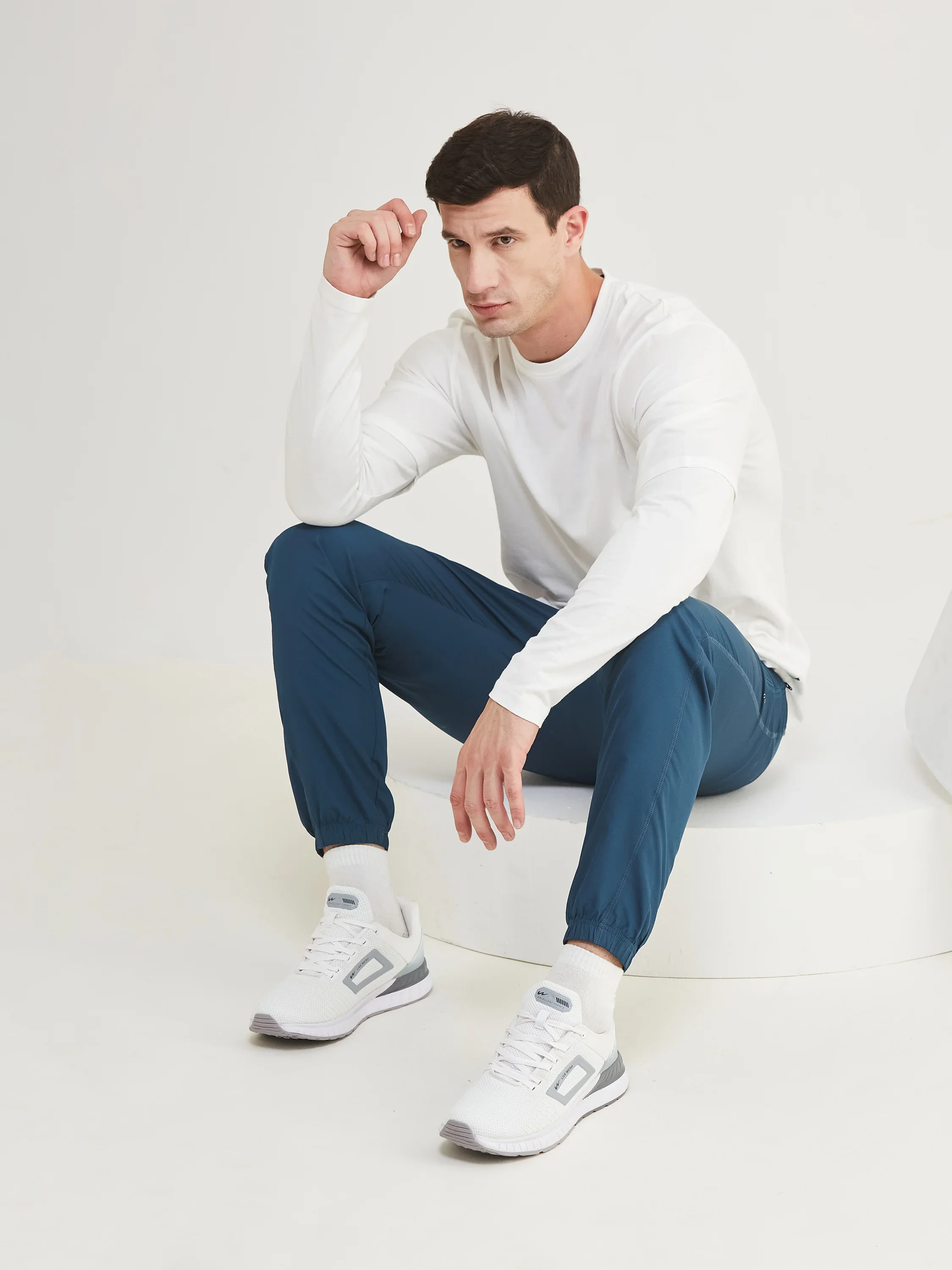 EVOK White Men's Running Shoes - Image 9