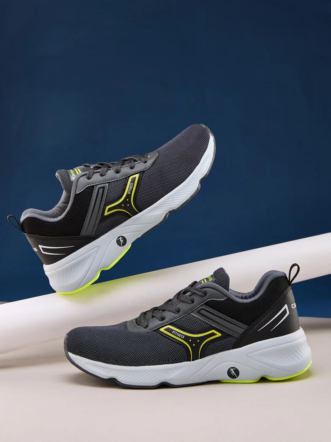 HURRICANE Grey Men's Running Shoes