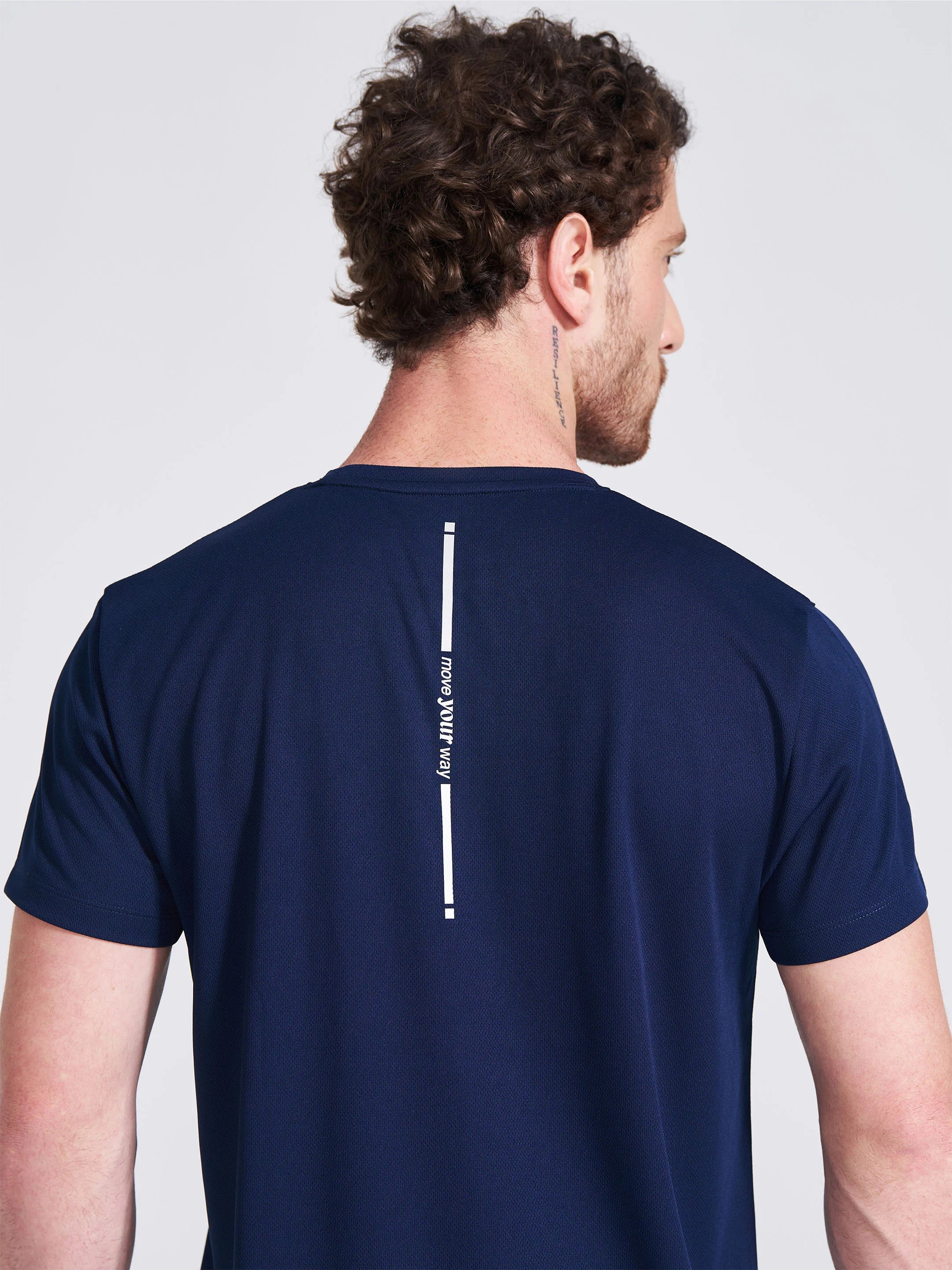 Men's Navy Solid Round Neck T-Shirt - Image 5