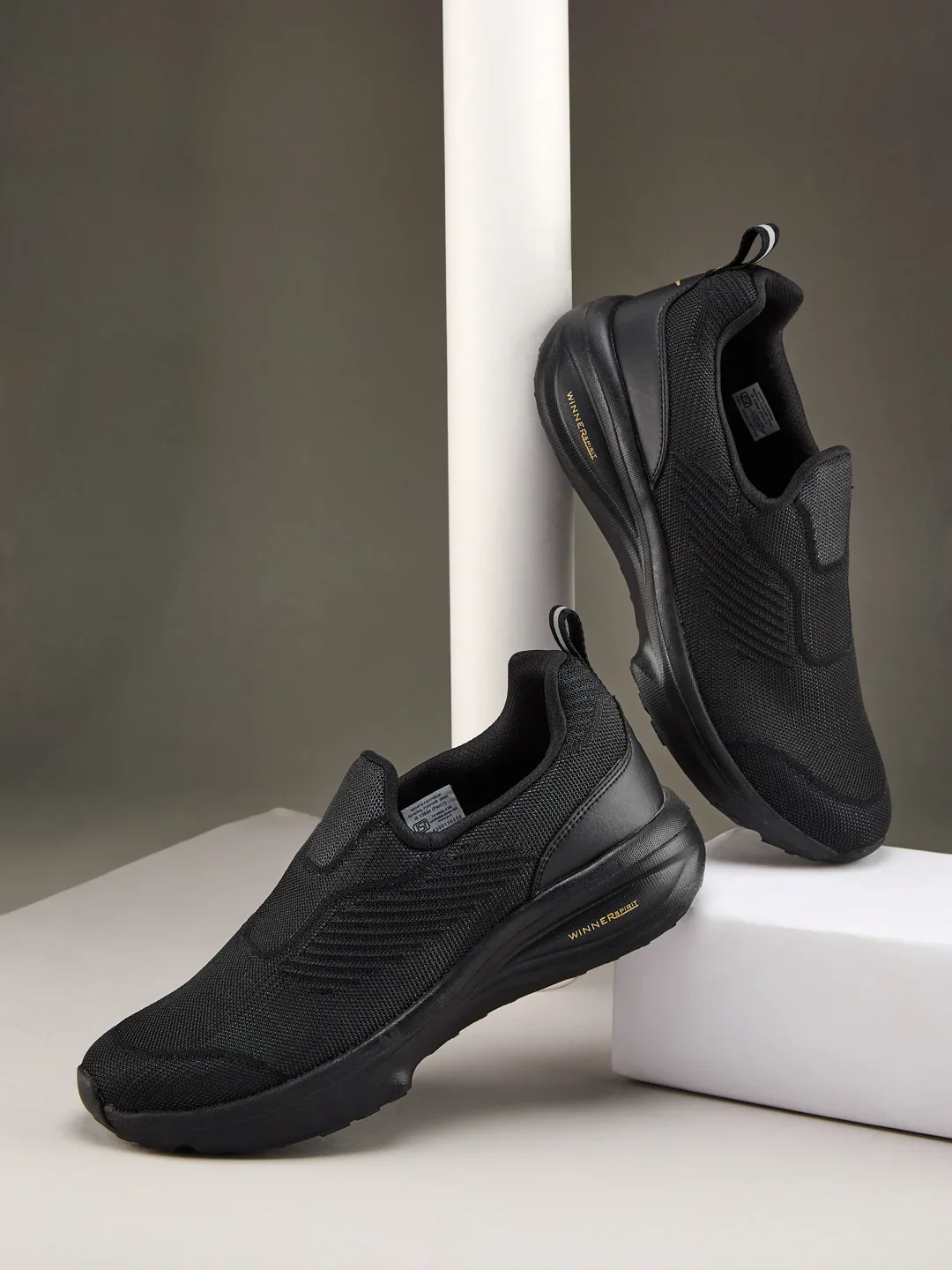 MINOT Black Men's Walking Shoes