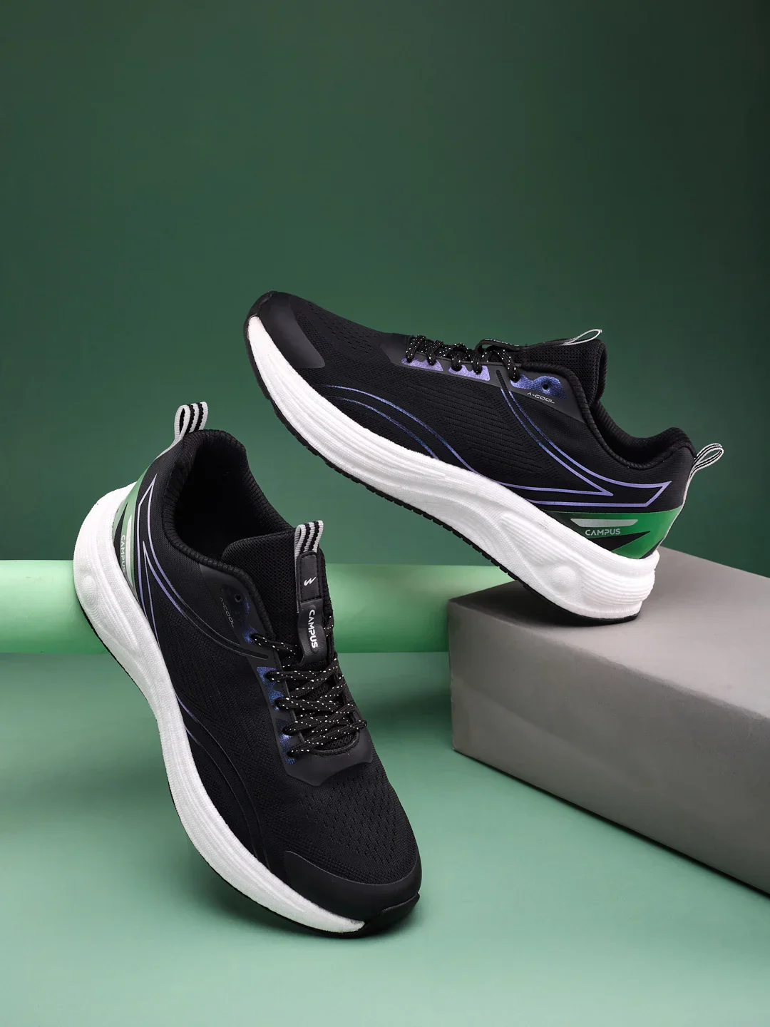 PUMPED Black Men's Running Shoes