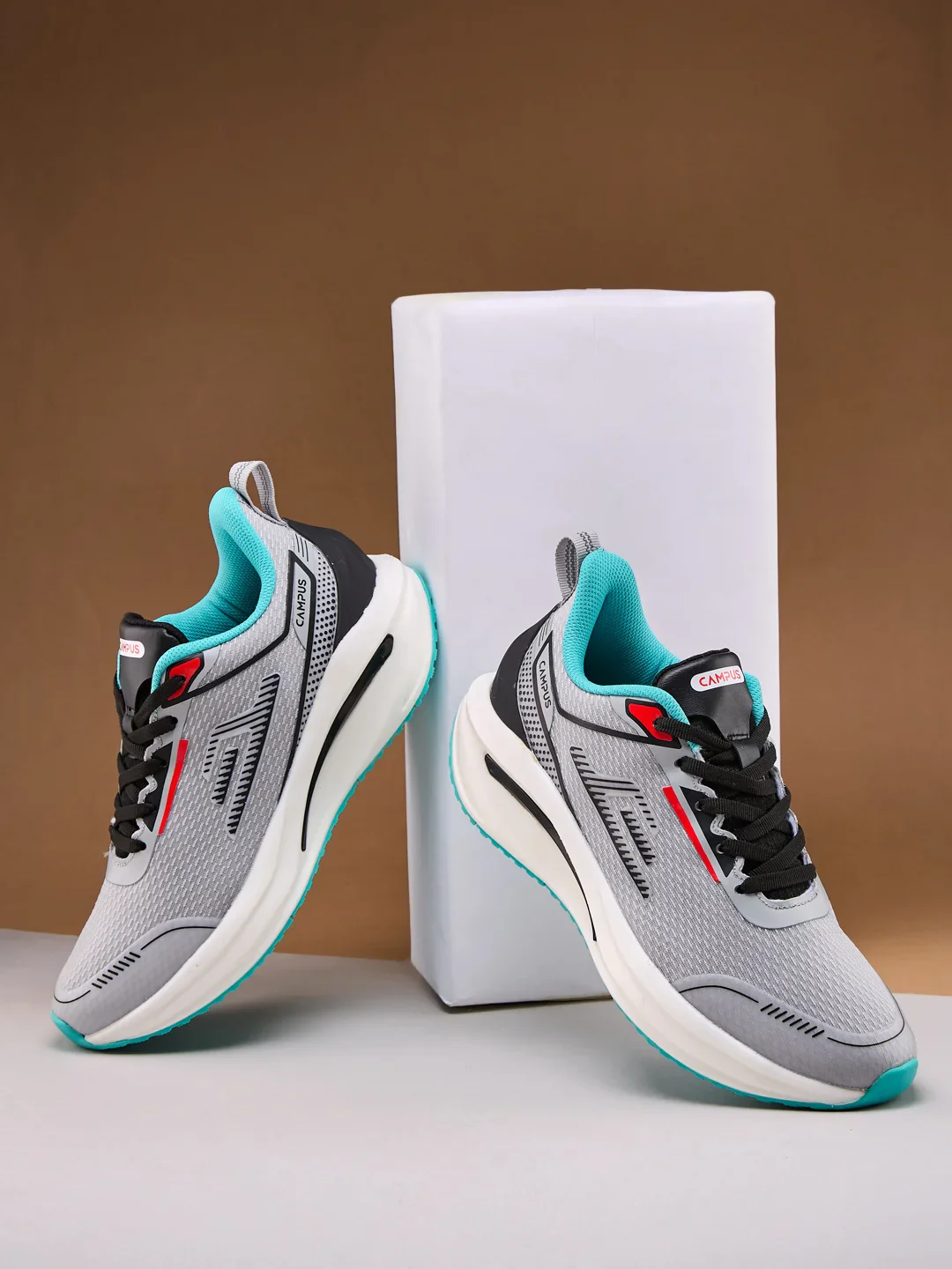 STRUT Grey Men's Running Shoes