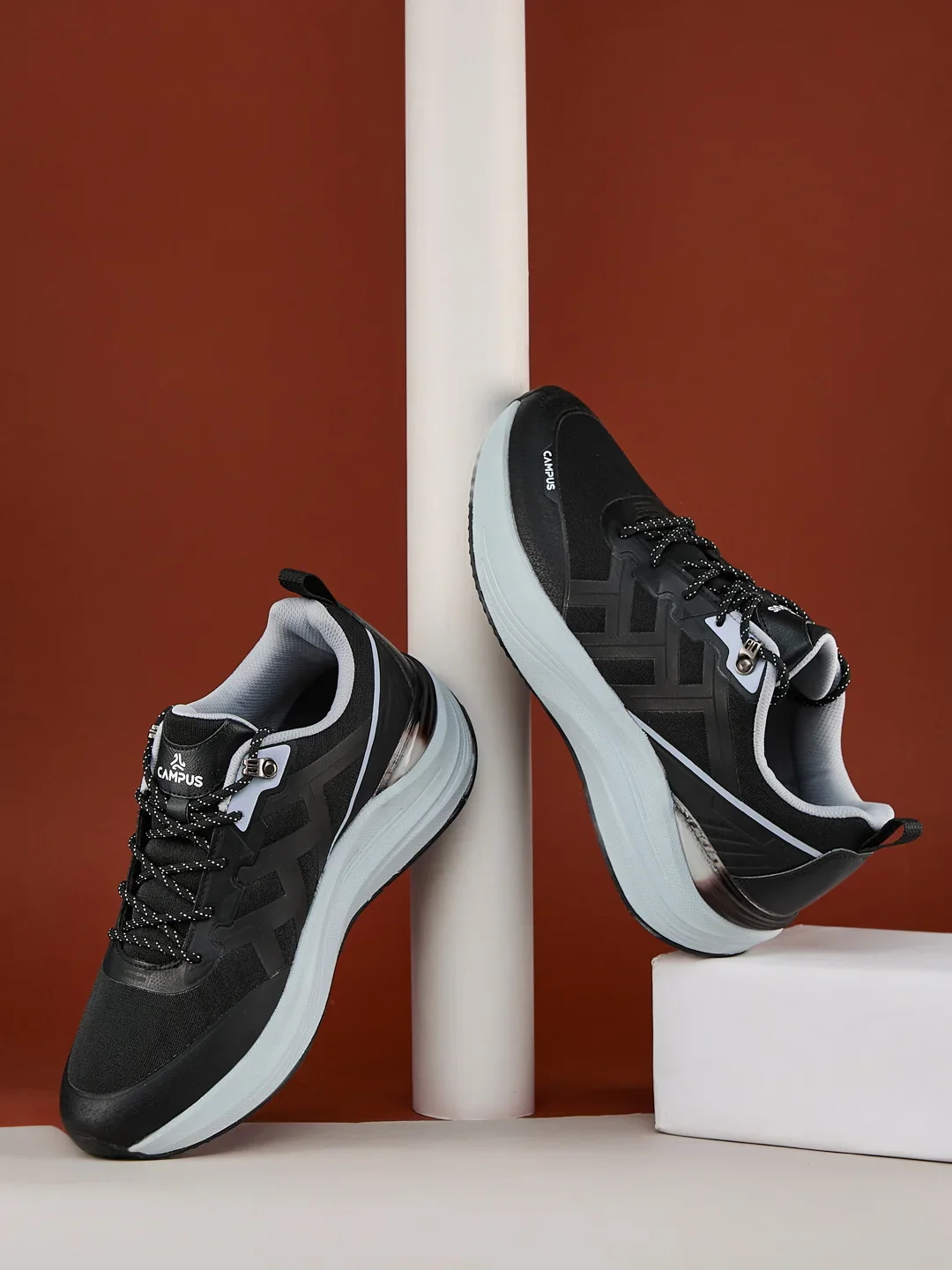 TRICK Black Men's Running Shoes