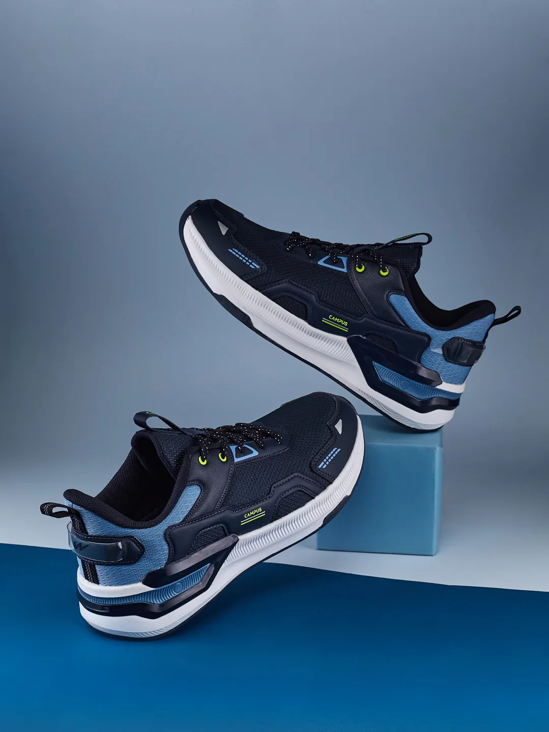 WEEKENDER Navy Men's Sneakers - Image 7